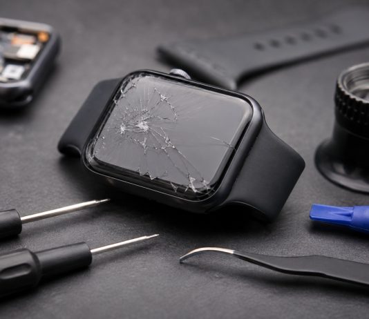 Apple Watch con vetro rotto o display danneggiato: ecco dove puoi riparare il tuo Apple Watch apple watch rotto